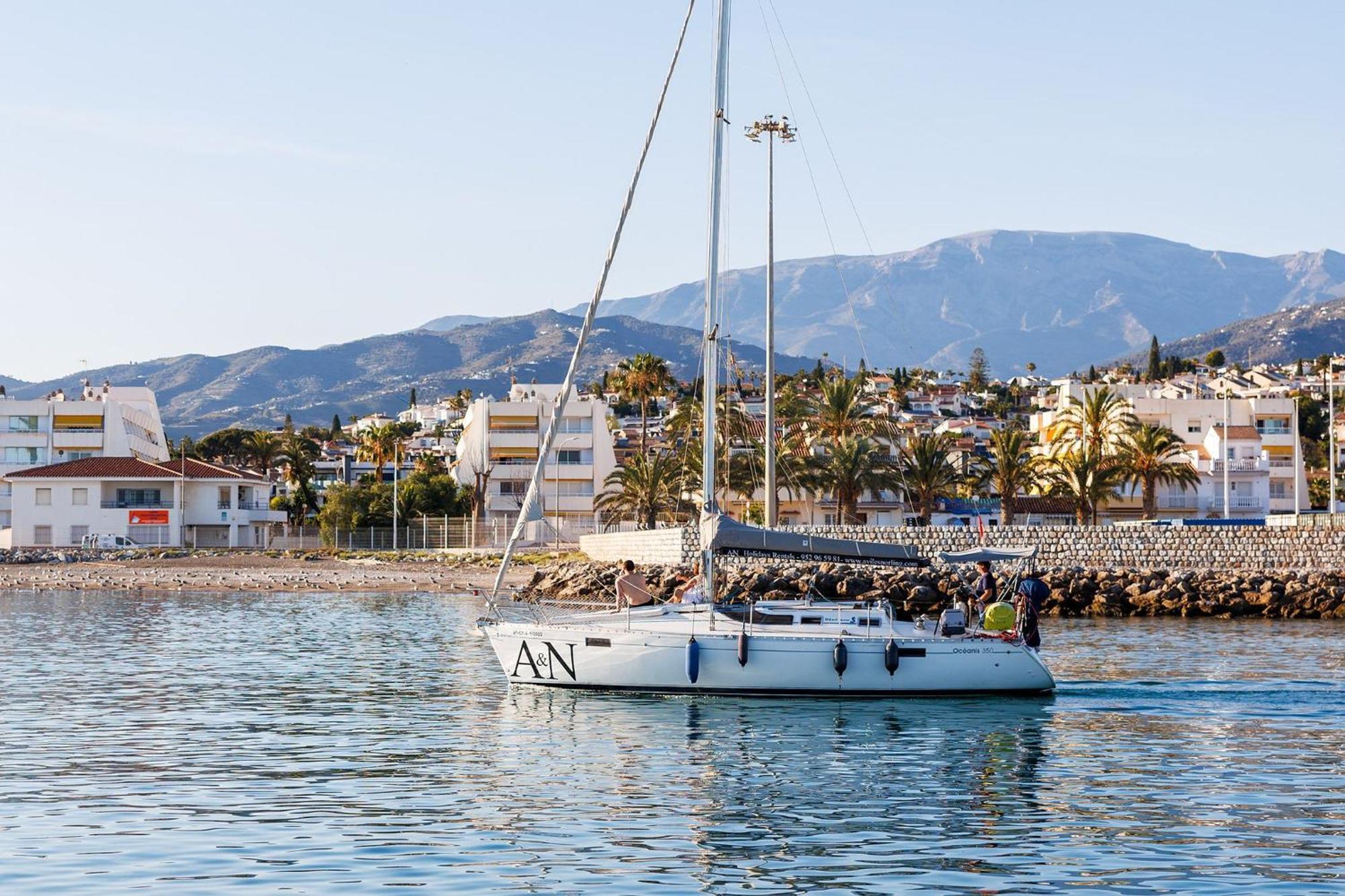 A&N Burriana Beach Nerja Exteriör bild